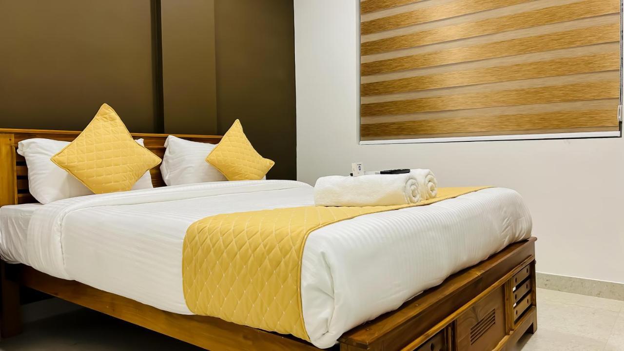 Emerald Inn Kochi Esterno foto